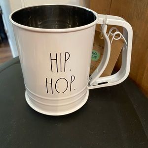 New Rae dunn white sifter